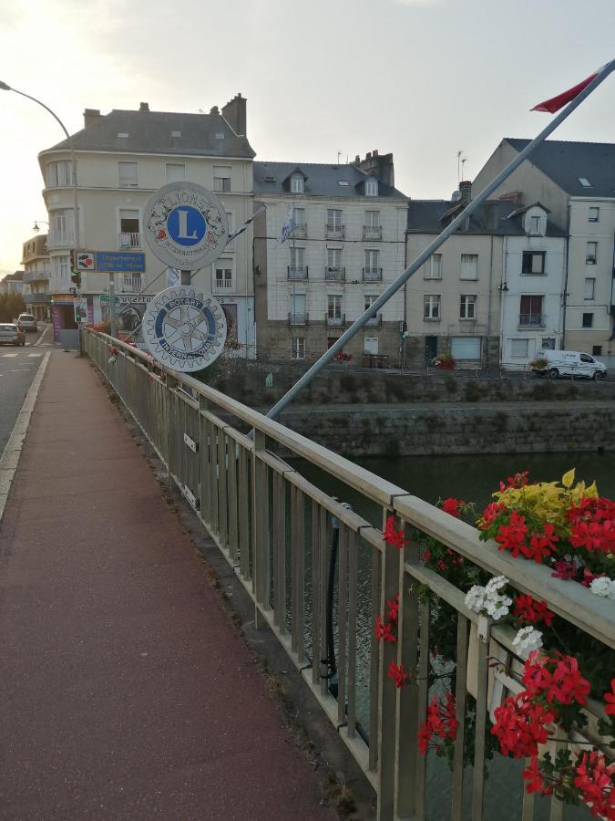 Spacieux T3 Lumineux Dans Quartier Historique Avec Wifi Redon Dış mekan fotoğraf