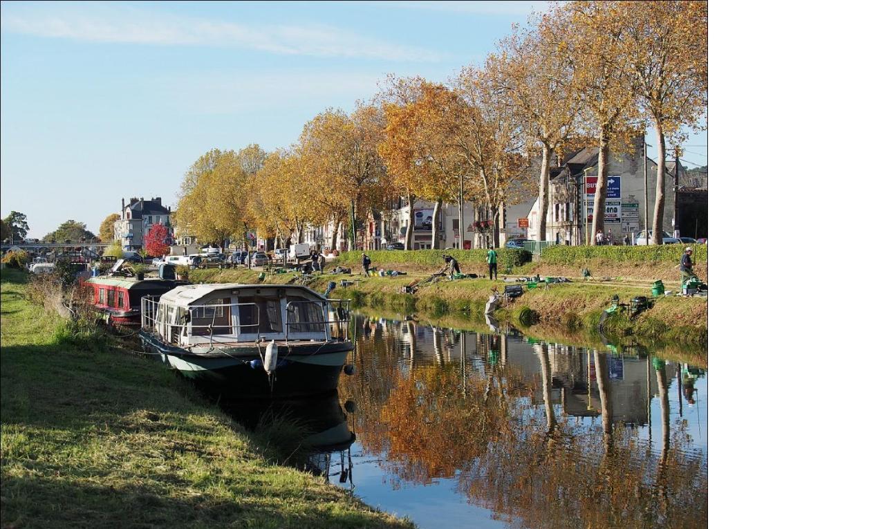 Spacieux T3 Lumineux Dans Quartier Historique Avec Wifi Redon Dış mekan fotoğraf